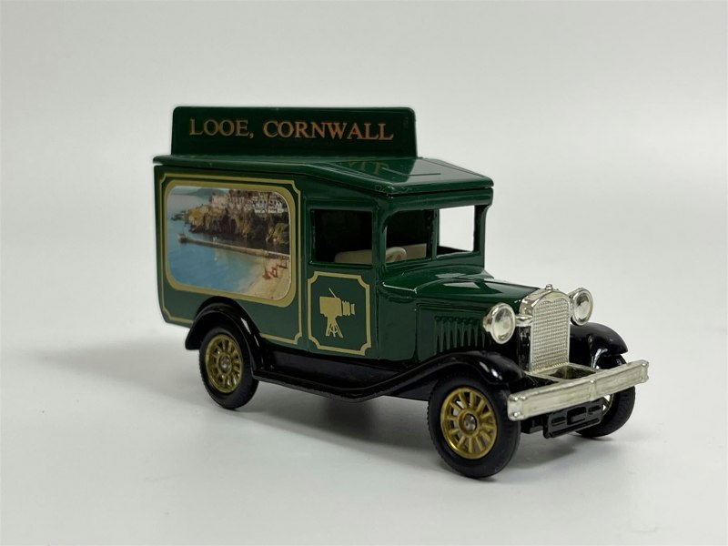 MCSlots View Vans The Collectable Souvenir Looe Cornwall View Vans VV01D S8
