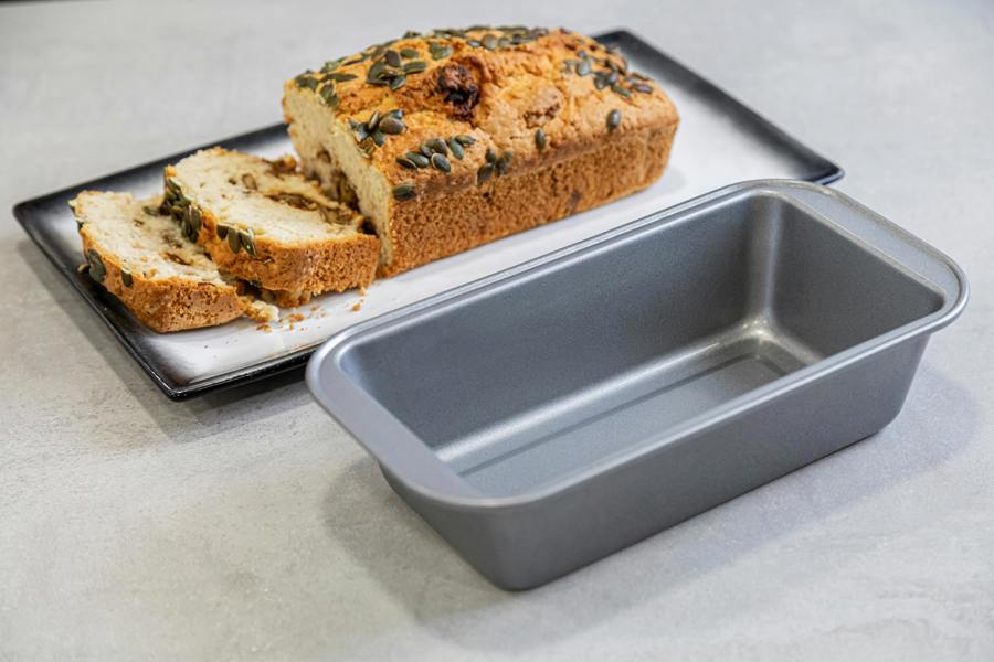 KitchenCraft Non-Stick 21.5cm x 11cm Loaf Pan