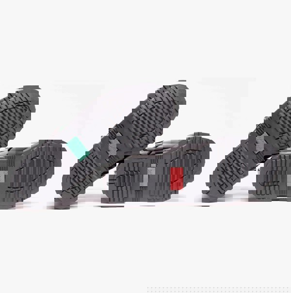 Kickers 116228 LACH T-BAR Girls School Shoes Black Patent