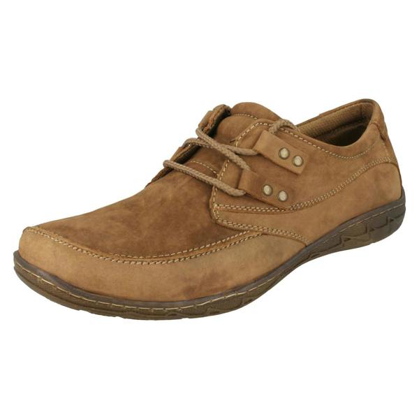 Maverick Mens Maverick Flat Lace Up Shoe With Metal Trim Detail