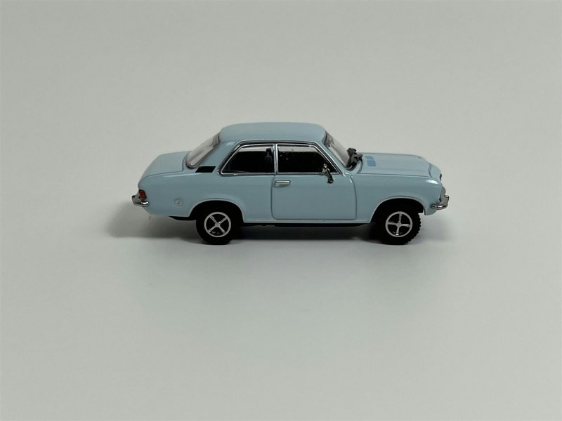 Minichamps Opel Ascona 1970 Light Blue 1:87 Scale 870040001