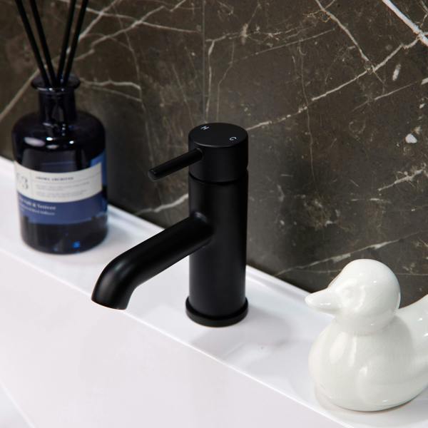 Flode Kumla | Mono Basin Mixer Tap | Matt Black