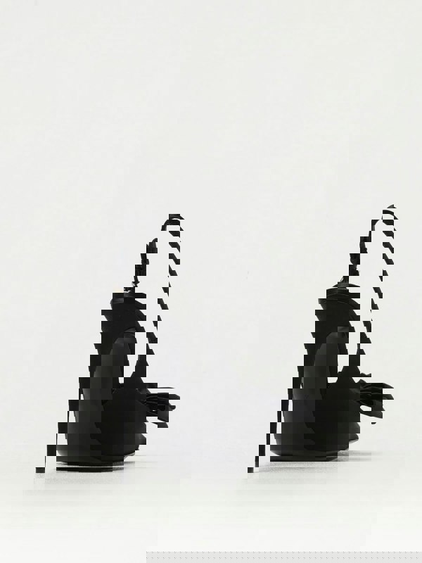 207437777.jpg