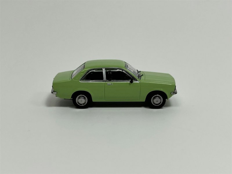 Minichamps Opel Kadett Saloon 1973 Light Green 1:87 Scale 870040104