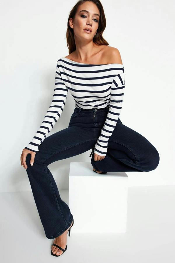 Hoxton Gal Plain Premium Soft Fabric Fitted Knit Blouse with Boat Neck
