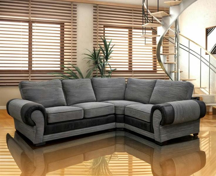 Tango Sofa Scene