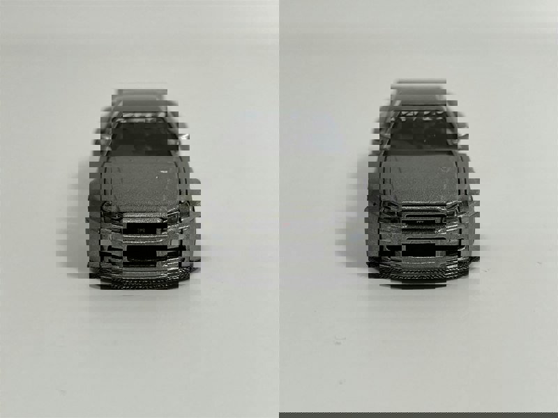 Mini GT Nissan Skyline GT R R34 Kaido Works Shinjuku V1 1:64 Mini GT KHMG143