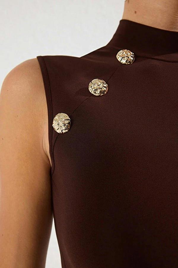 WOVCOR Accessory Detailed Knitted Blouse