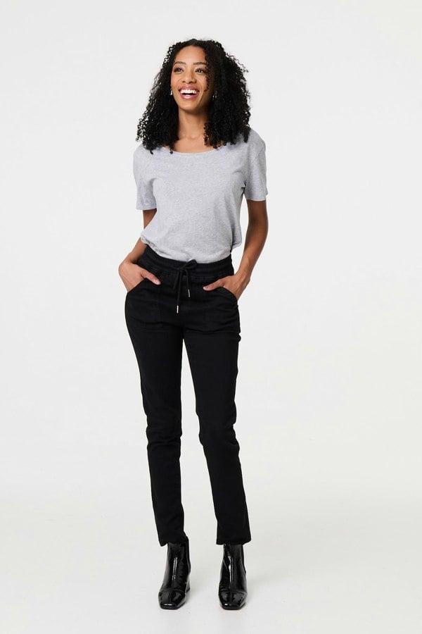 Black | Denim Skinny Ankle Grazer Leggings : Model is 5'8"/172 cm and wears UK8/EU36/US4/AUS8