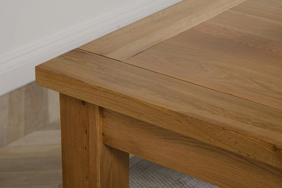 That's Furniture Seattle 150 - 210cm Oak Extendable Dining Table