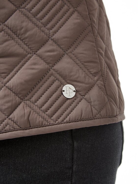 PennyPlain Diamond Quilt Gilet - Latte