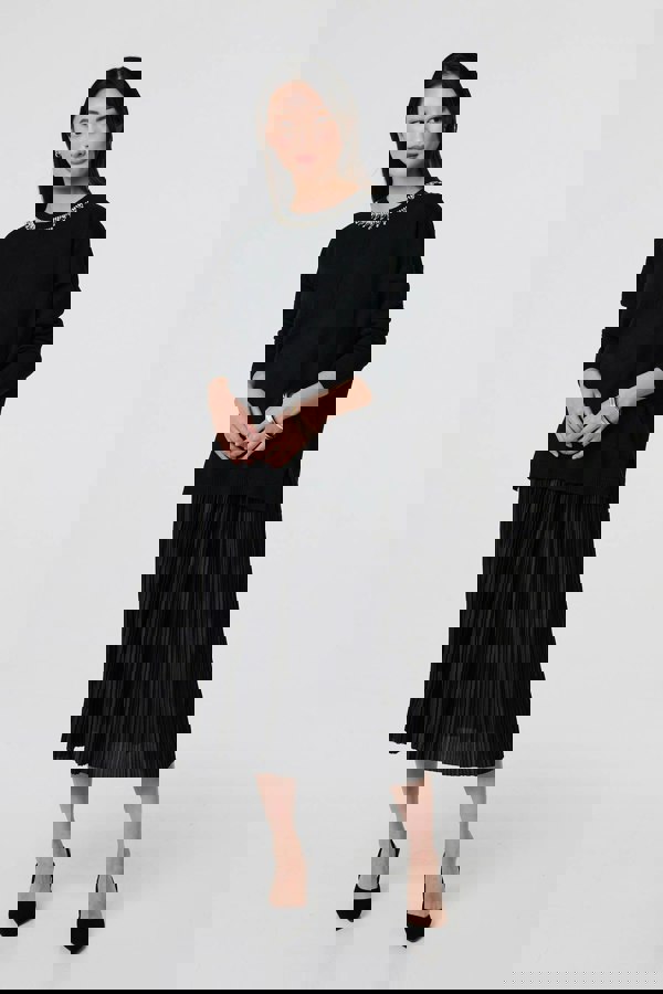 Black | Embellished Neck Relaxed Jumper
