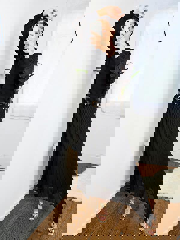 GWD Tammy Hankey Hem Pleated Skirt