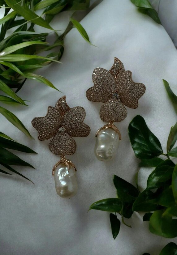 Latelita Baroque Pearl White Flower Drop Earrings Rosegold