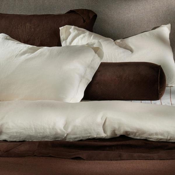 Soak&Sleep Chalky White French Linen Bed Set