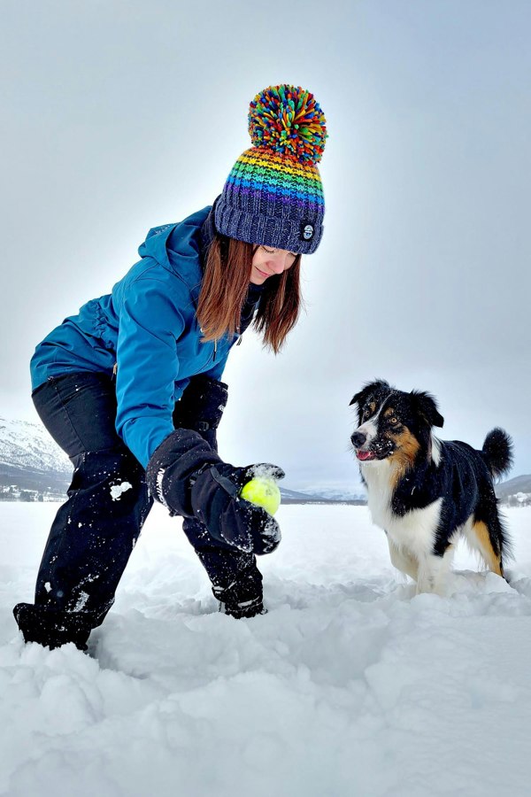 SuperBobble Swimzi Beanie Hat - Rainbow Pride Midnight Blue