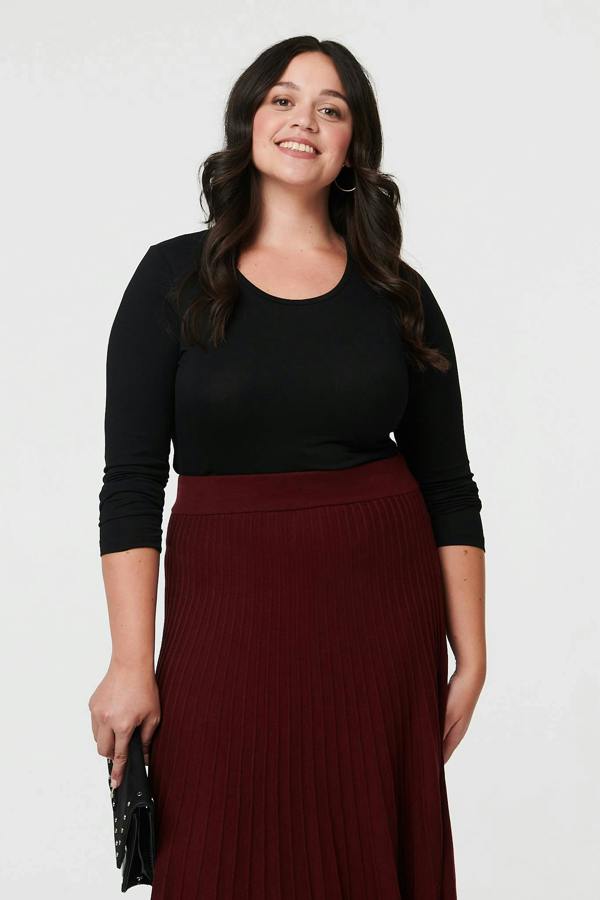 Red | Curve High Waist Pleated Knit Midi Skirt