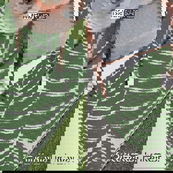 HOMESCAPES Outdoor Rug Luxury Waterproof Reversible Recycled, For Garden, Ada Botanical