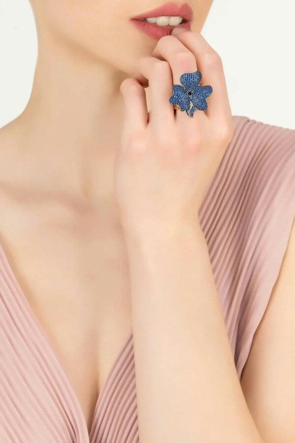 Latelita Flower Cocktail Ring Gold Sapphire Blue