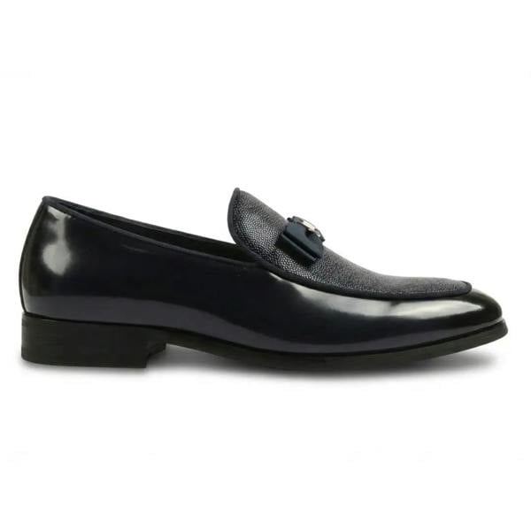 Dolcetto Men’s Textured Front Iconic Buckle Bow Loafers