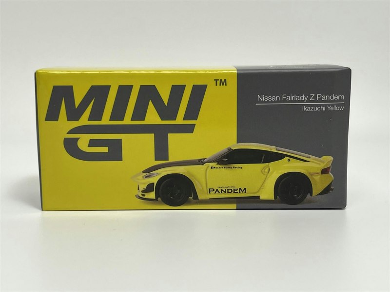 Mini GT Nissan Z Pandem Ikazuchi Yellow RHD 1:64 Mini GT MGT00752R