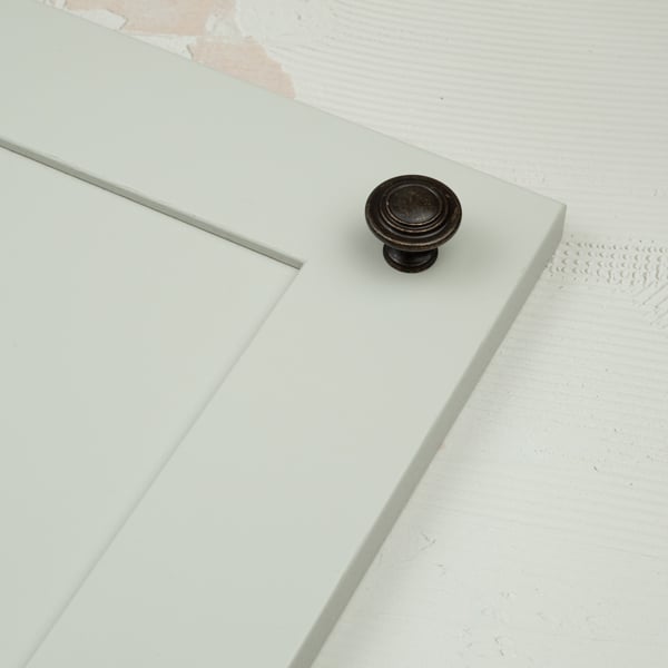 Handle & Home 32mm Antique Brass Rustic Round Knob