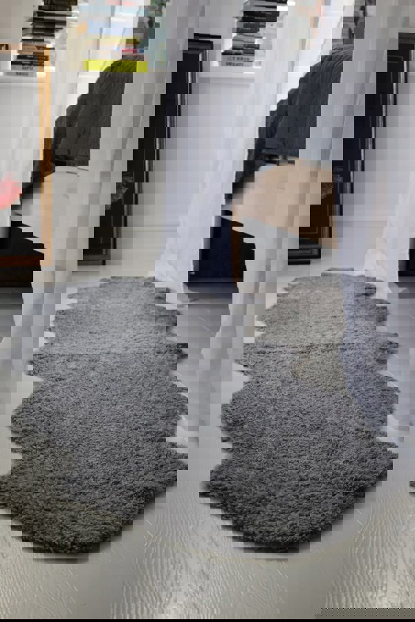 New Zealand Sheepskin | Short Curly Wool | Rug 180 cm