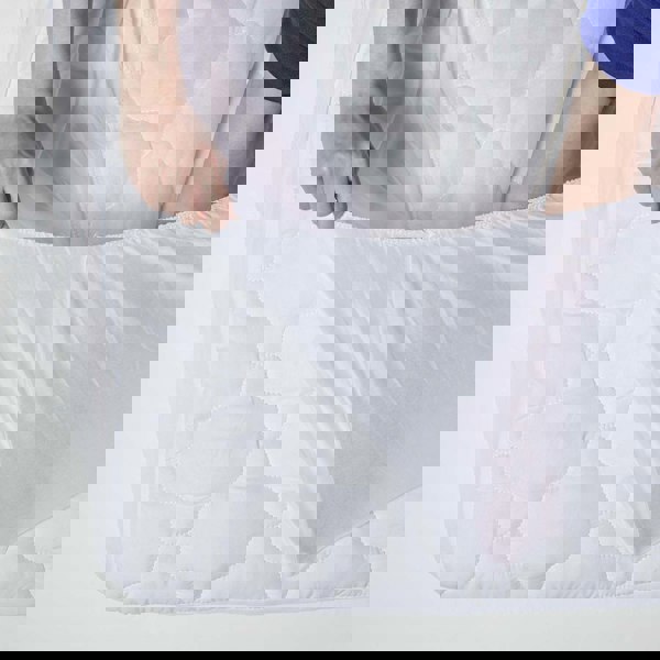 HOMESCAPES Luxury Triple Fill Mattress Protector