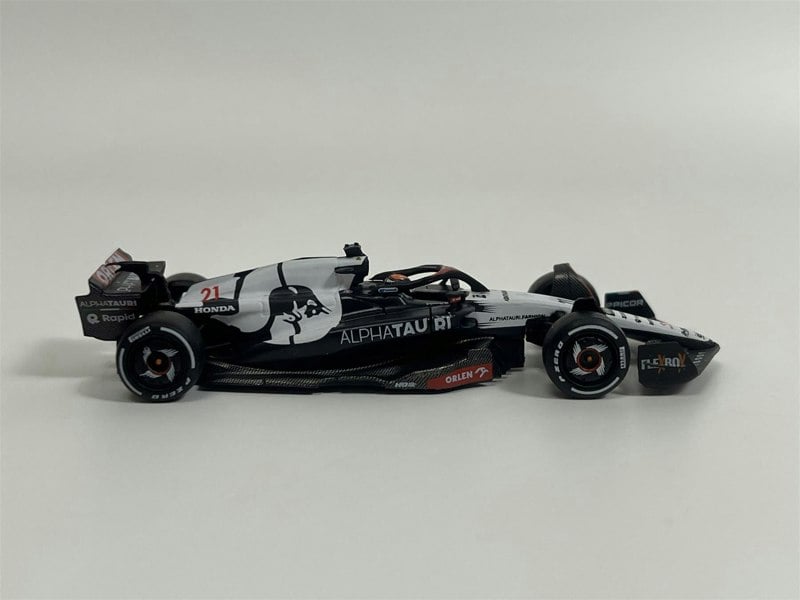 Mini GT Nyck de Vries AlphaTauri AT04 #21 2023 F1 Australian GP 1:64 Mini GT MGT00727L