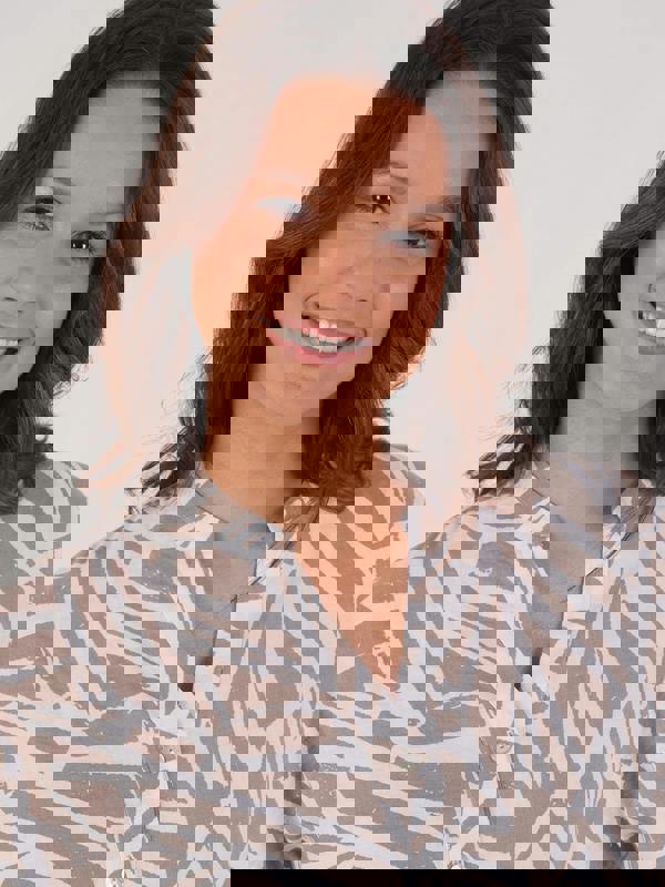 VIZ-A-VIZ Abstract Print Shirt