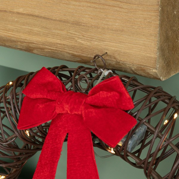 Samuel Alexander 50cm Battery Operated Light up Christmas Wreath with Red Bow & 40 Warm White LEDs