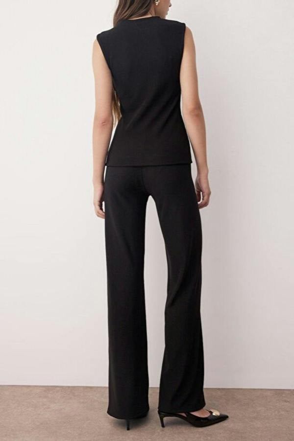 WOVCOR 2-Piece Button Accessory Sleeveless Top & Regular Fit Knit Pants Set