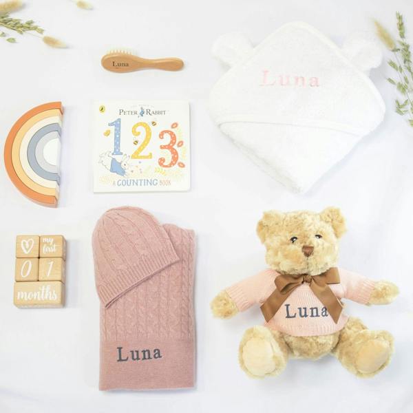 The Baby Gifting Company Ultimate Luxury Cashmere Gift Set in Rosewood Pink