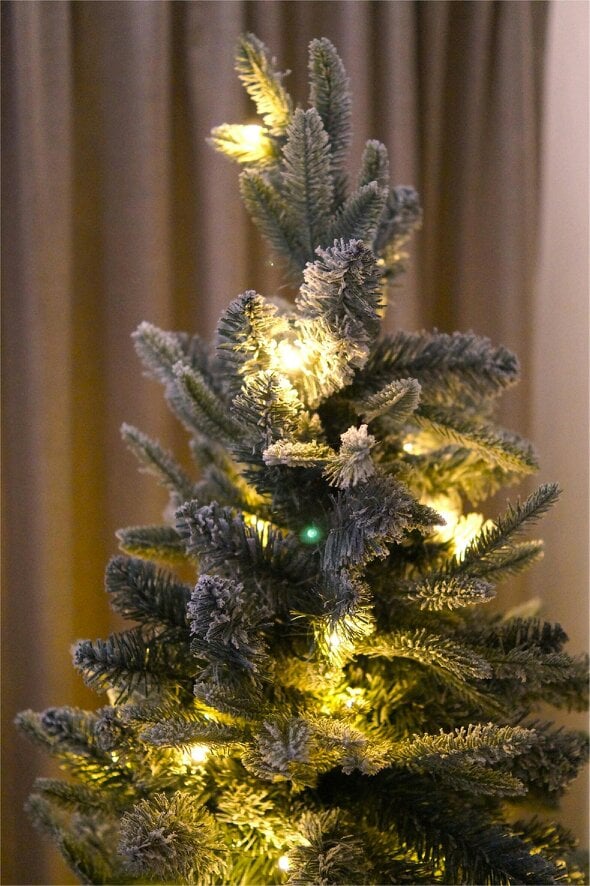Scotts of Stow Xmas Haus PopUp Pine Effect Pre Lit Christmas Tree with Timer Power Supply