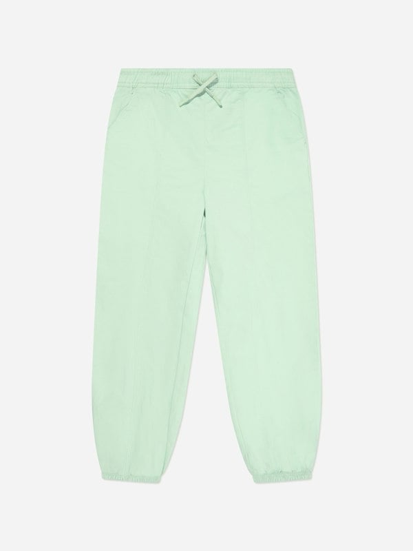 Converse Girls Relaxed Woven Joggers in Green