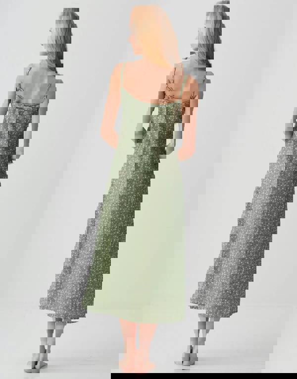 British Boxers Women's Crisp Cotton Strappy Nightdress – Shrub Sage Flower