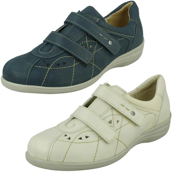 DB Shoes Ladies Easy B Casual Flat Shoes Cynthia