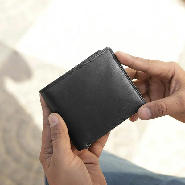 Bifold Leather Wallet For Men – Marcus Leon Black 07