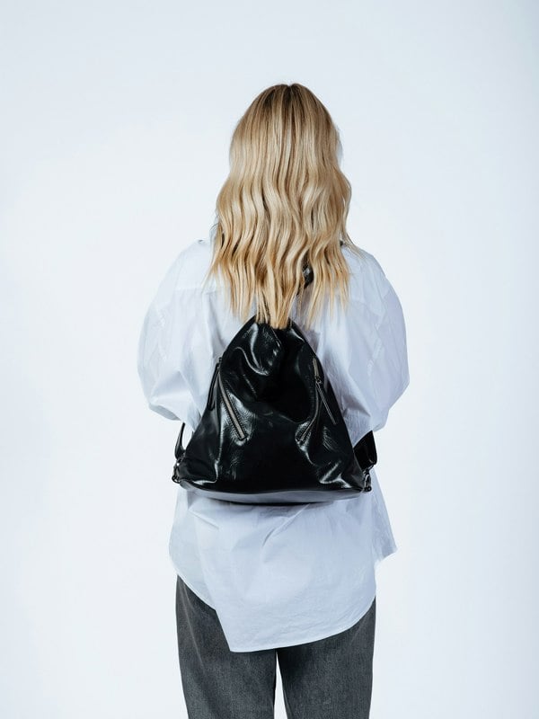 SVNX Hobo Shoulder Bag & Backpack in Black - 2 in 1