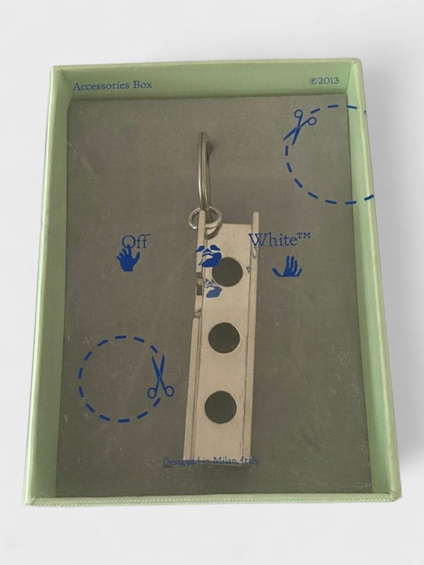 Off-White Keyring Bar Charm Silver