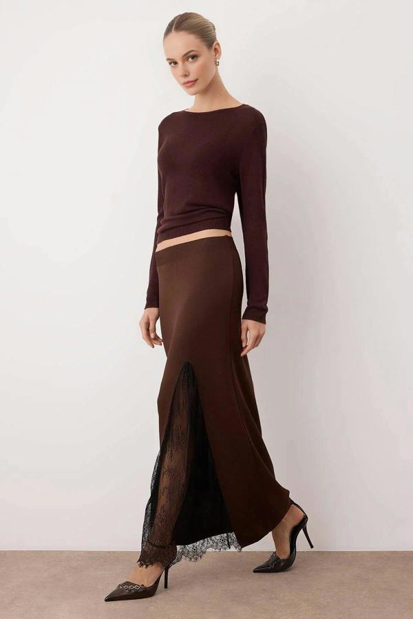 WOVCOR Knit Maxi Skirt with Lace Slit Detail