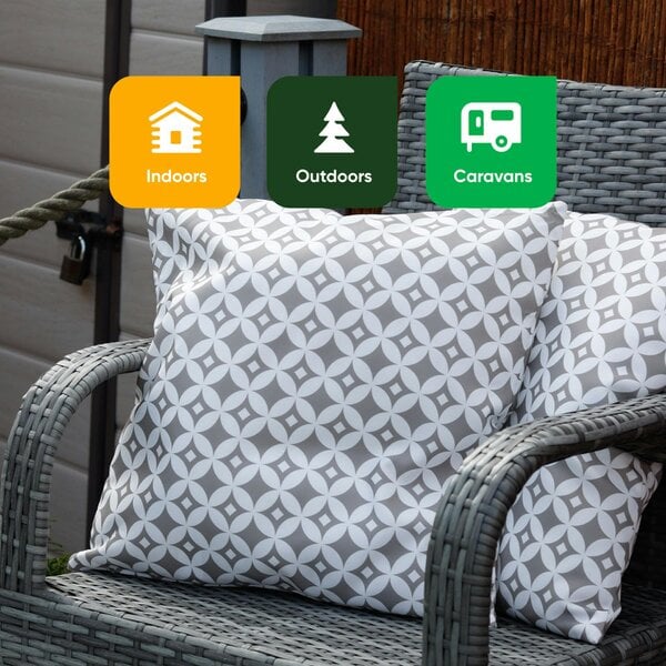 Gardenwize Pack of 2 Diamond Design Cushion Covers