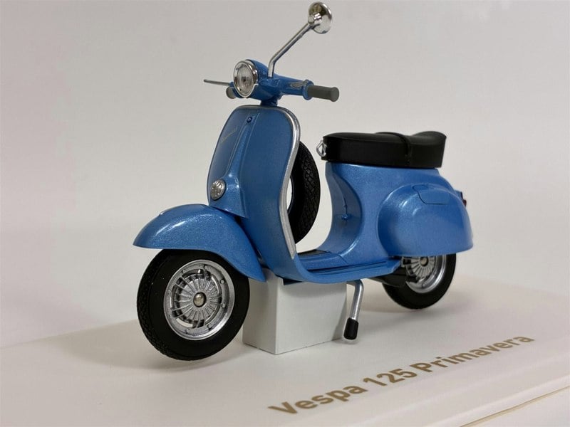Norev Vespa 125 Primavera Blue Metallic 1:18 Scale Norev 182100