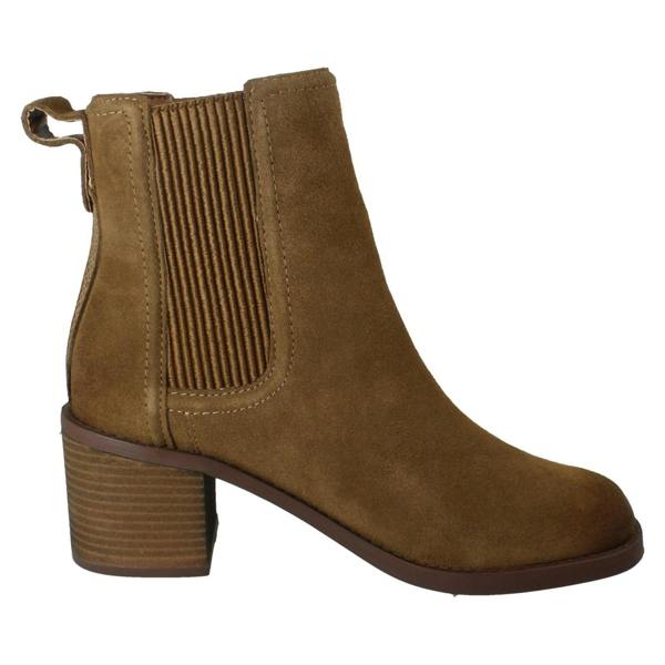 Clarks Ladies Clarks Block Heel Pull On Leather Ankle Boots Chamberly Top