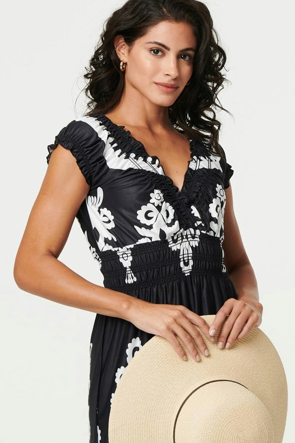Black | Ikat Print Ruched Cap Sleeve Maxi Dress
