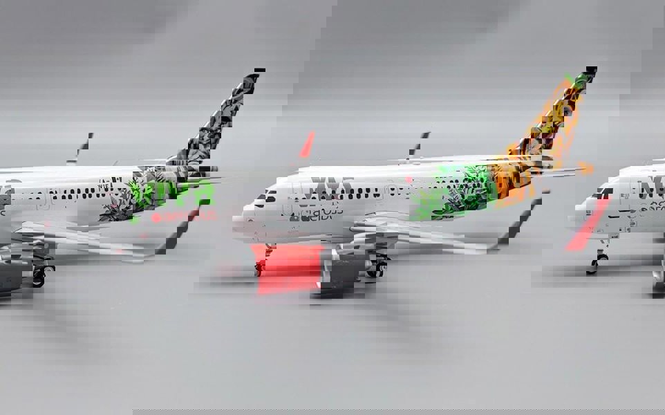 InFlight200 Viva aerobus Airbus A320-271N XA-VIE 1:200 Scale Inflight200 IF320VB0824