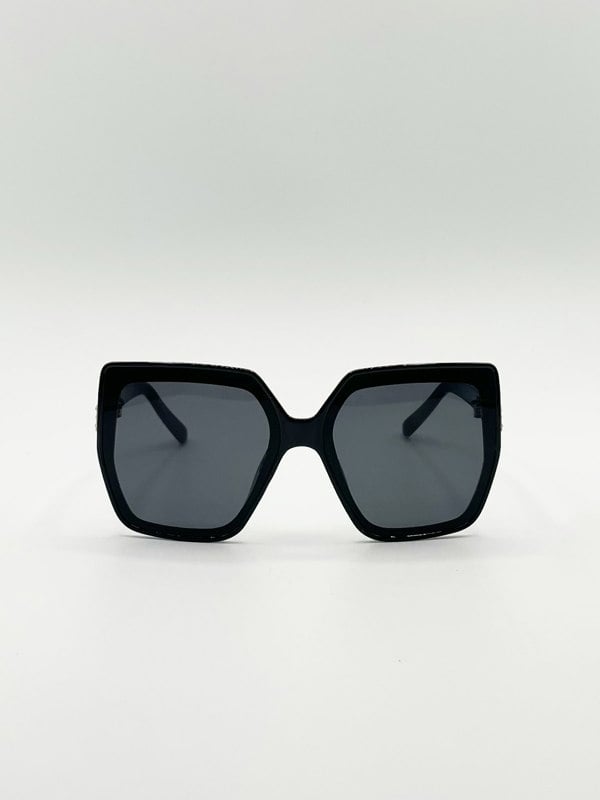 SVNX Oversize Cateye Sunglasses with Diamante Detail in Black