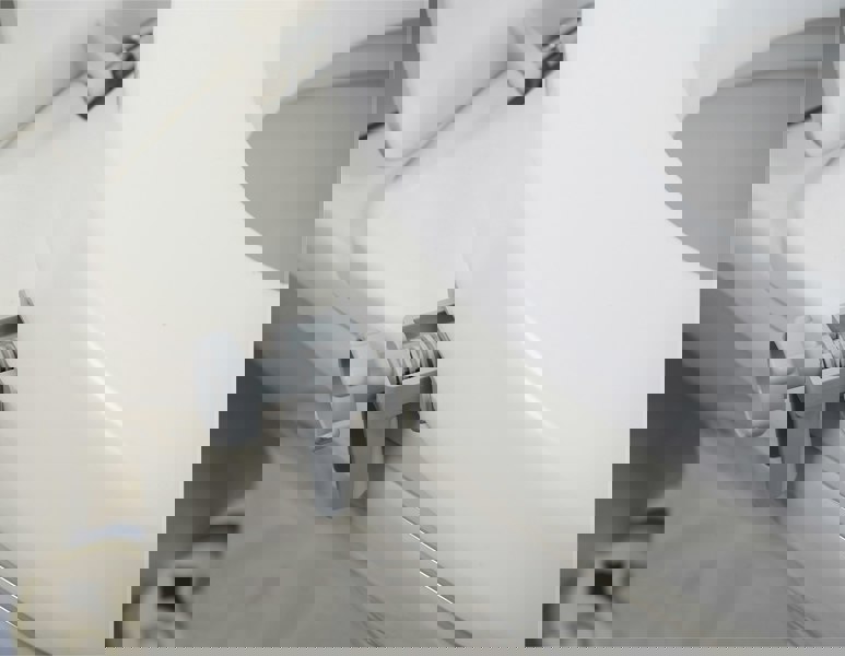 Aidapt Ashby Easy Fit Raised Toilet Seat 2 inch