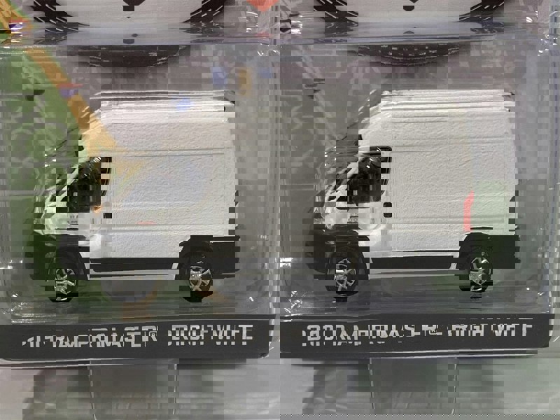 2019 ram promaster bright white 1:64 scale greenlight 53020
