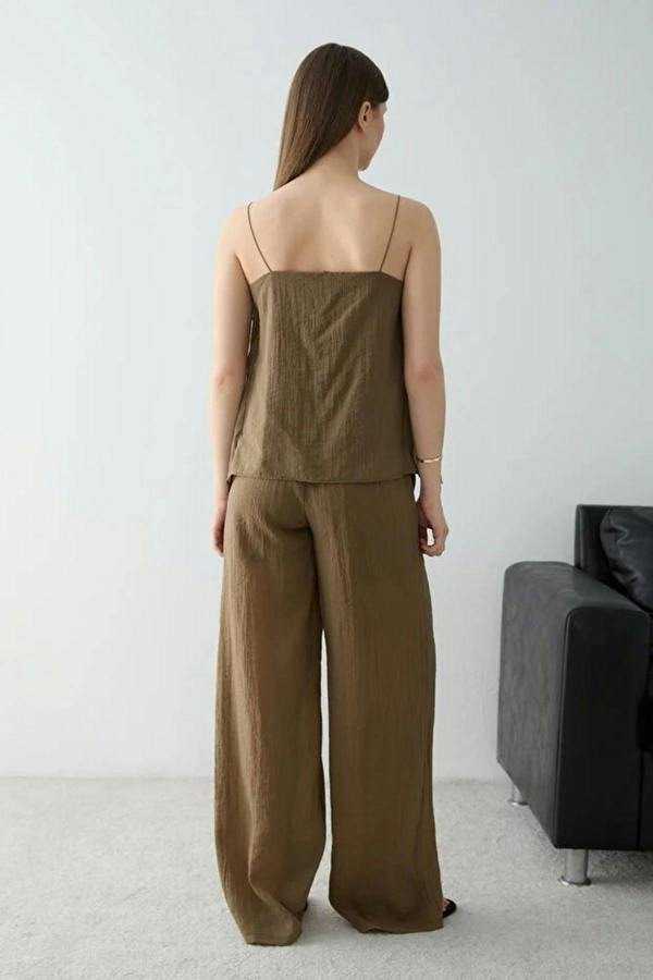 WOVCOR 2-Piece Thin Strapped Ruffled Woven Blouse and Pants Set